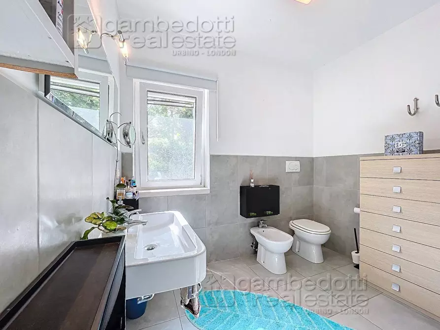 Immagine 14 di Appartamento in vendita  a Urbino