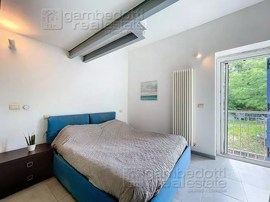 Immagine 10 di Appartamento in vendita  a Urbino