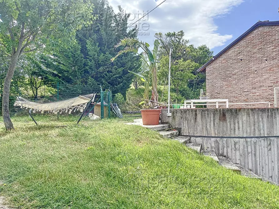 Immagine 18 di Appartamento in vendita  a Urbino