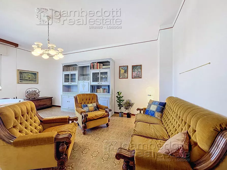 Immagine 12 di Appartamento in vendita  a Cagli