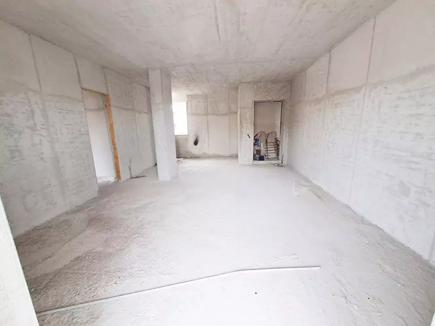 Immagine 8 di Appartamento in vendita  in corso italia a Mugnano Di Napoli