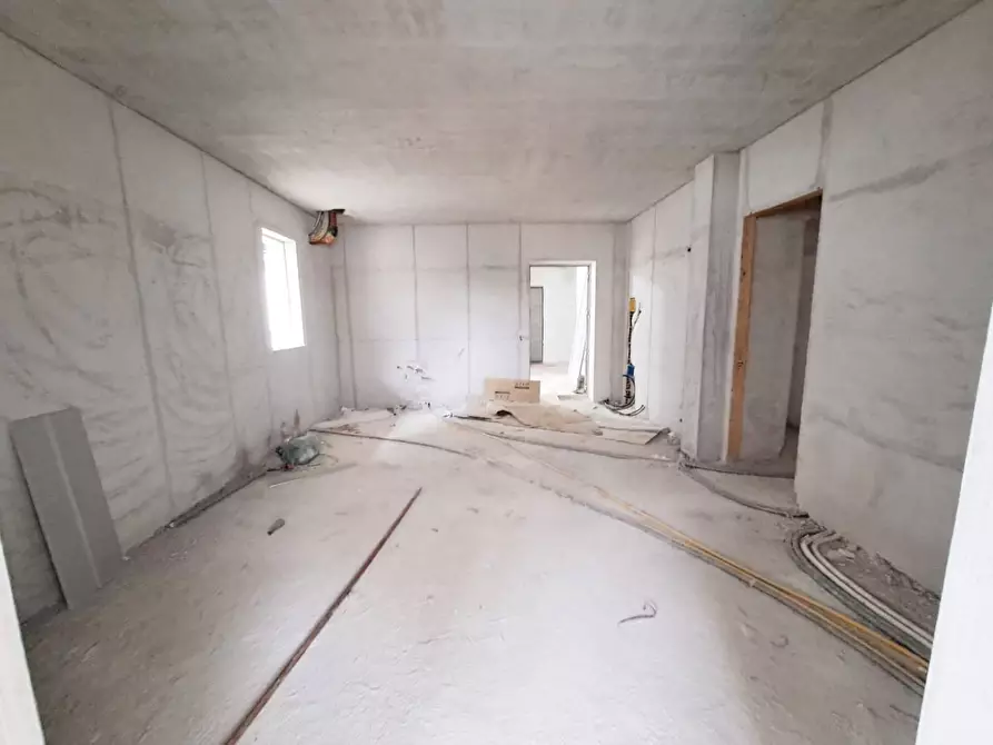 Immagine 10 di Appartamento in vendita  in corso italia a Mugnano Di Napoli