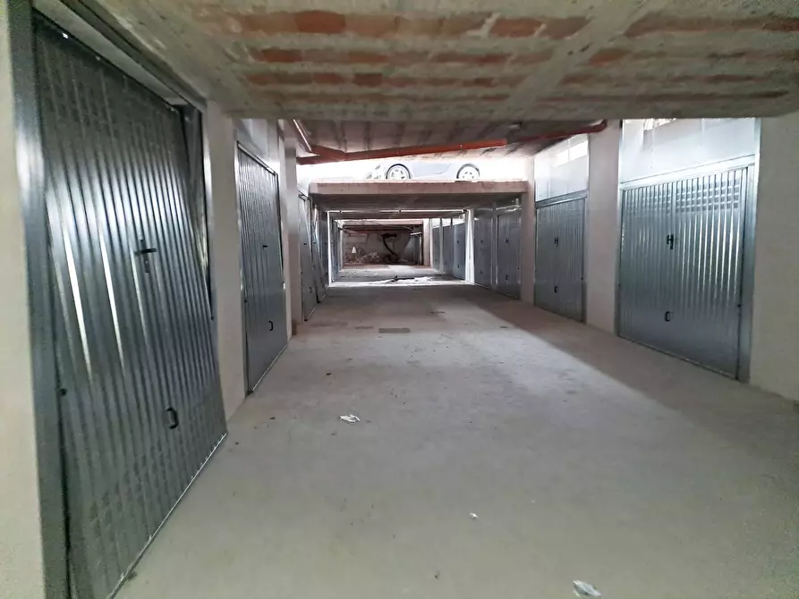 Immagine 17 di Appartamento in vendita  in corso italia a Mugnano Di Napoli