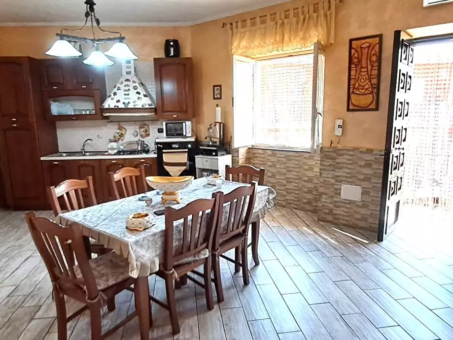 Immagine 2 di Appartamento in vendita  in Via Santa Maria a Cubito a Qualiano