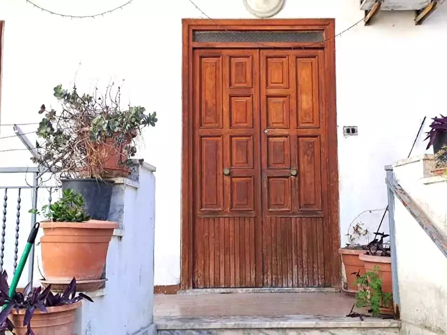 Immagine 1 di Appartamento in vendita  in Via Santa Maria a Cubito a Qualiano