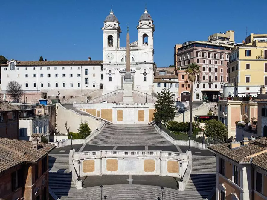 Immagine 1 di Appartamento in vendita  in Via Ludovisi a Roma