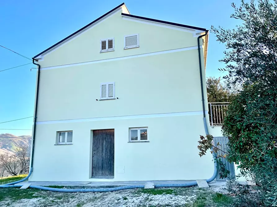 Immagine 17 di Casa indipendente in vendita  in contrada san venanzo a Castignano