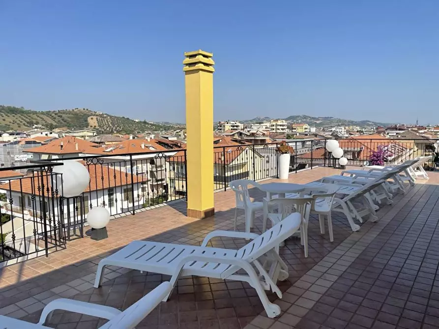Immagine 9 di Albergo/B&B/Residence in vendita  a Alba Adriatica