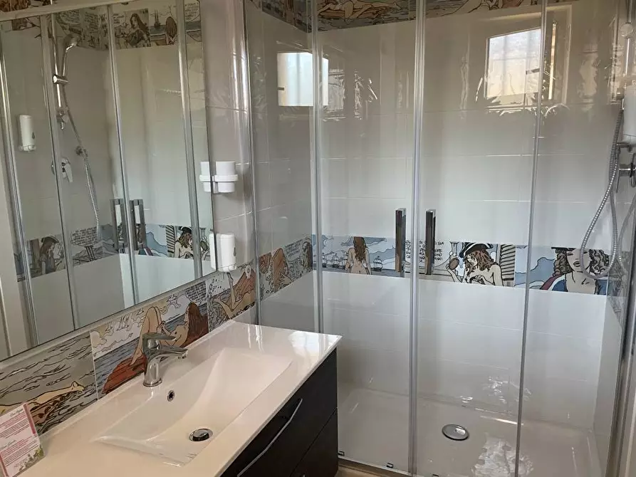 Immagine 13 di Albergo/B&B/Residence in vendita  a Alba Adriatica