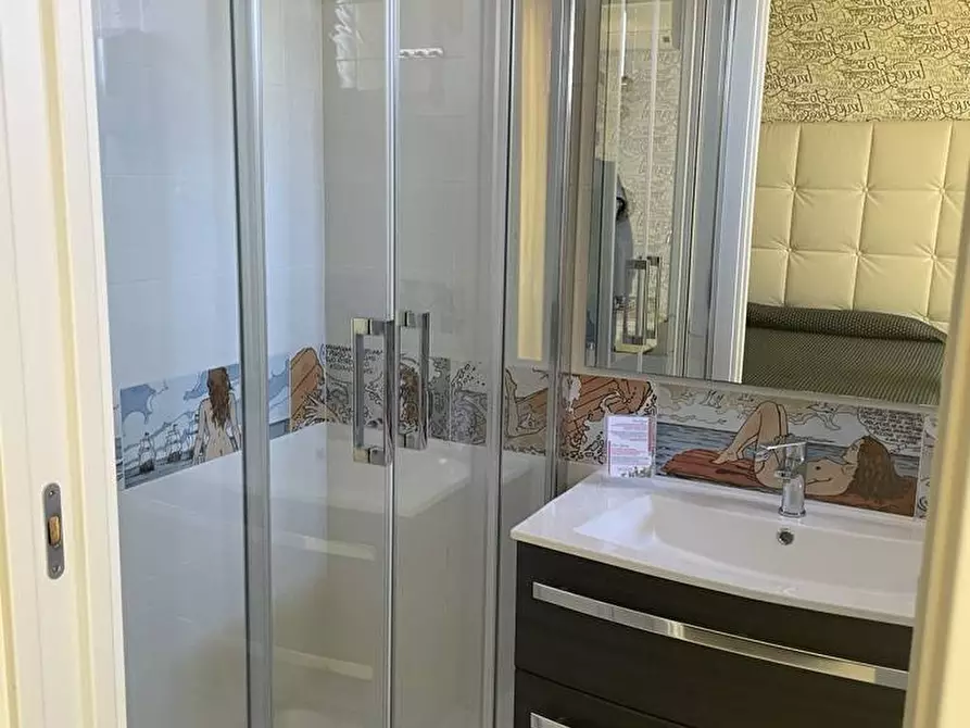 Immagine 23 di Albergo/B&B/Residence in vendita  a Alba Adriatica