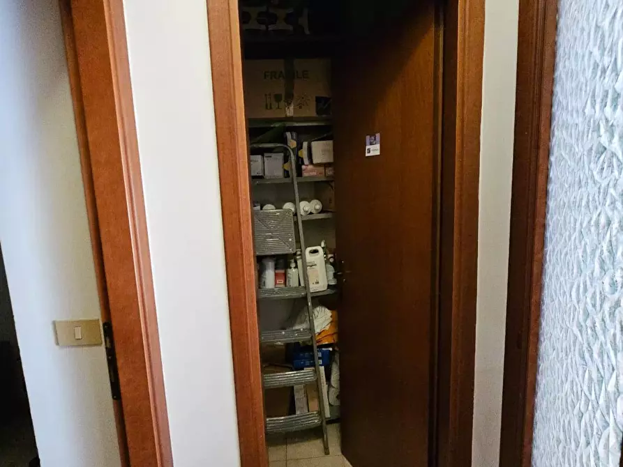 Immagine 10 di Appartamento in vendita  in via forlanini a Fermo
