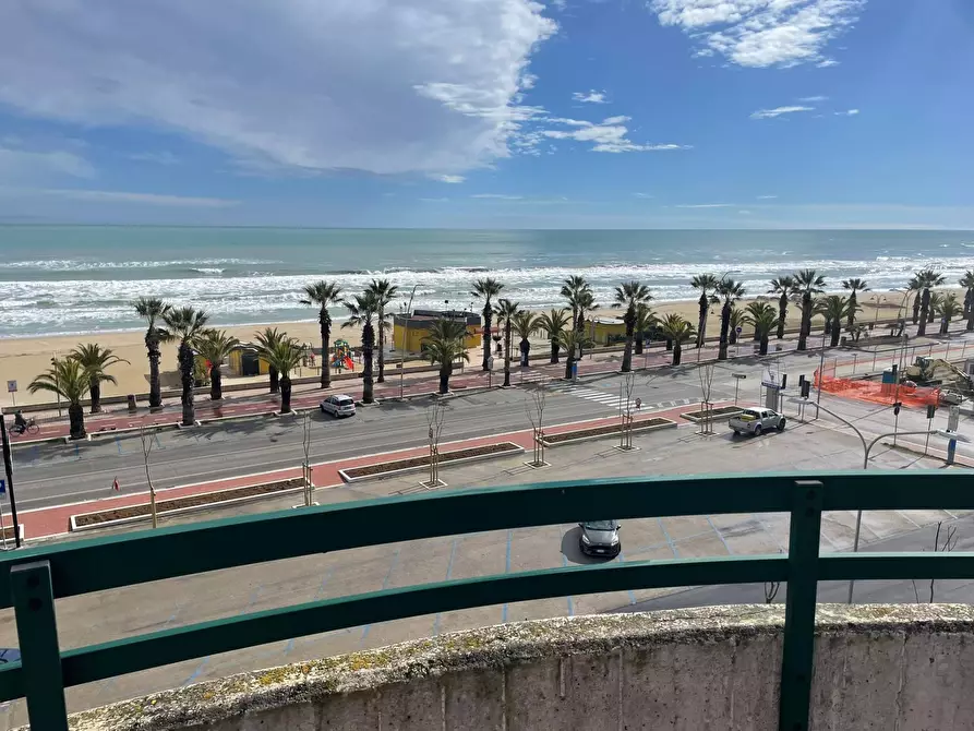 Immagine 2 di Attico in vendita  in via sirena a Tortoreto