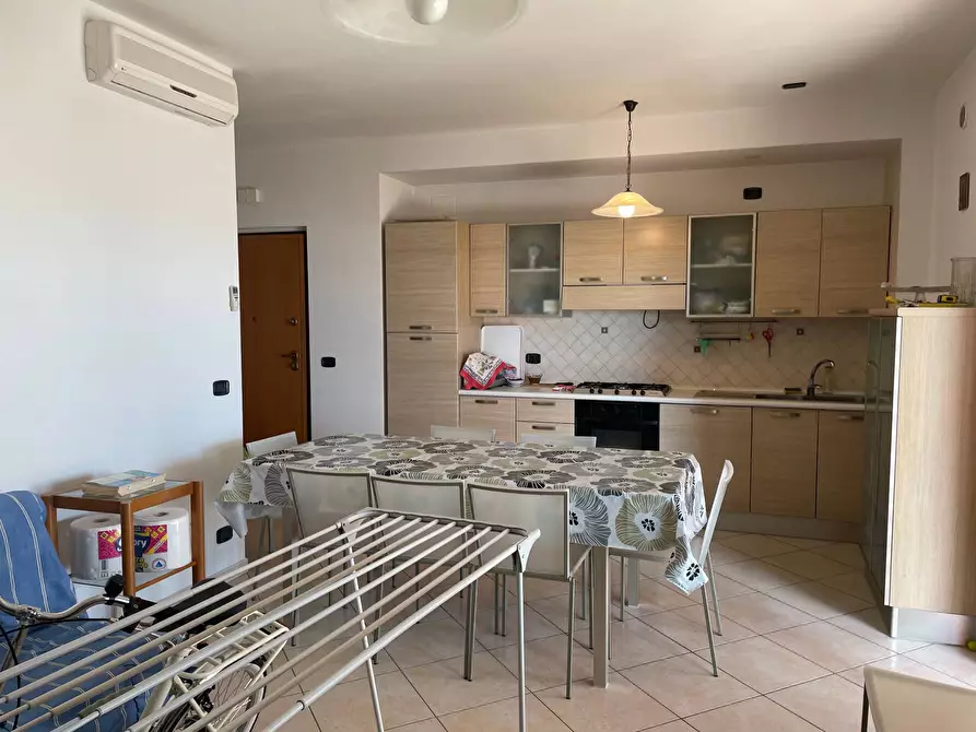 Immagine 7 di Attico in vendita  in via sirena a Tortoreto