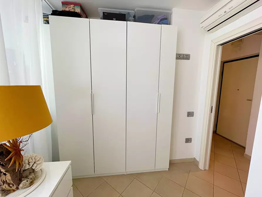 Immagine 17 di Attico in vendita  in lungomare alcide de gasperi a Grottammare