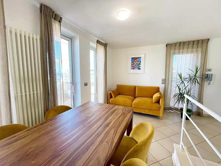 Immagine 5 di Attico in vendita  in lungomare alcide de gasperi a Grottammare