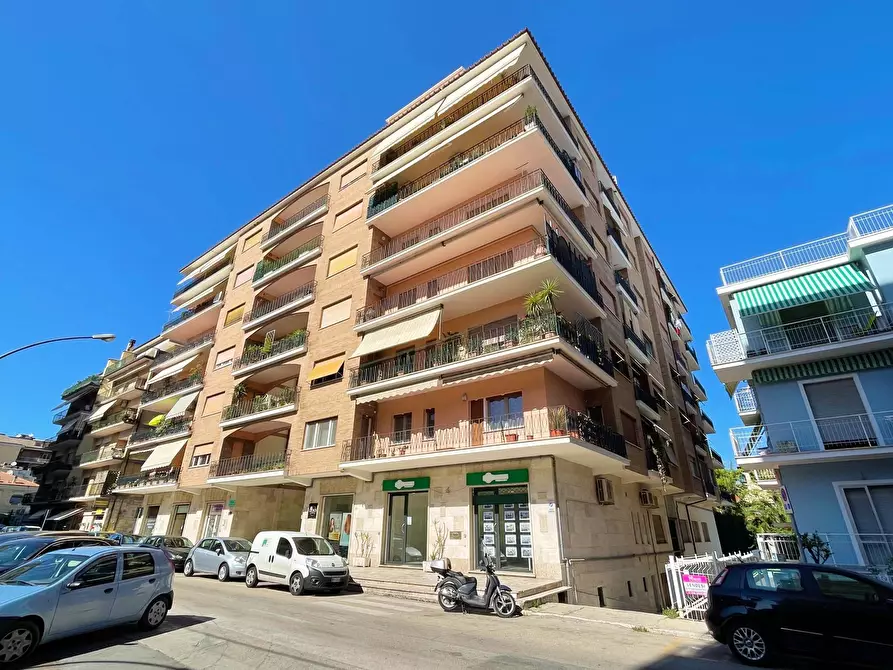 Immagine 1 di Appartamento in vendita  in via piemonte a San Benedetto Del Tronto