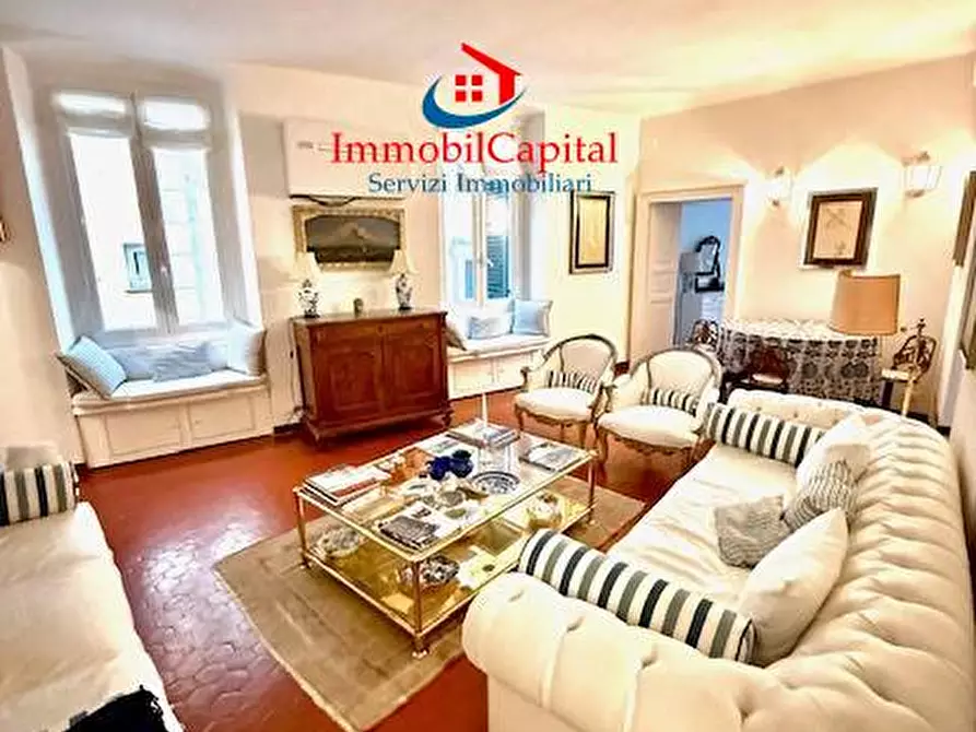 Immagine 3 di Appartamento in vendita  in Via Cavour a Santa Margherita Ligure