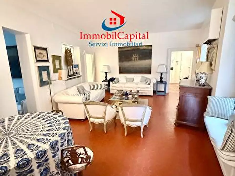 Immagine 5 di Appartamento in vendita  in Via Cavour a Santa Margherita Ligure