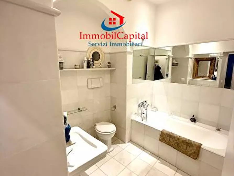 Immagine 18 di Appartamento in vendita  in Via Cavour a Santa Margherita Ligure