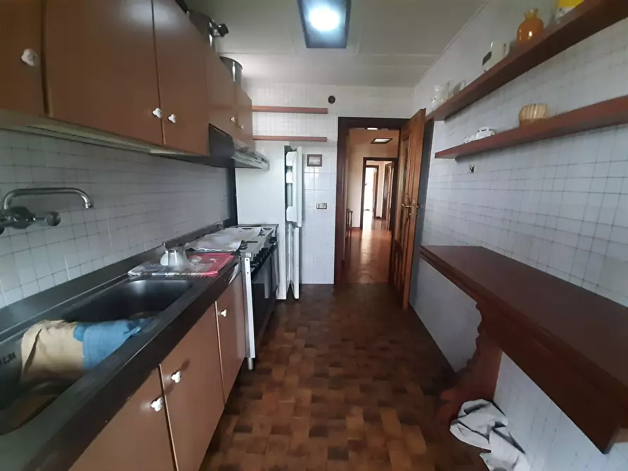 Immagine 11 di Attico in vendita  in di Circumvallazione Marianna Gadola a Recale