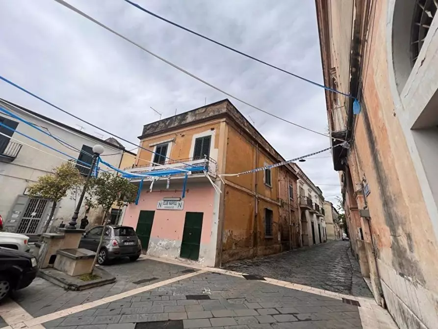 Immagine 2 di Palazzo in vendita  in Condotto a Casagiove