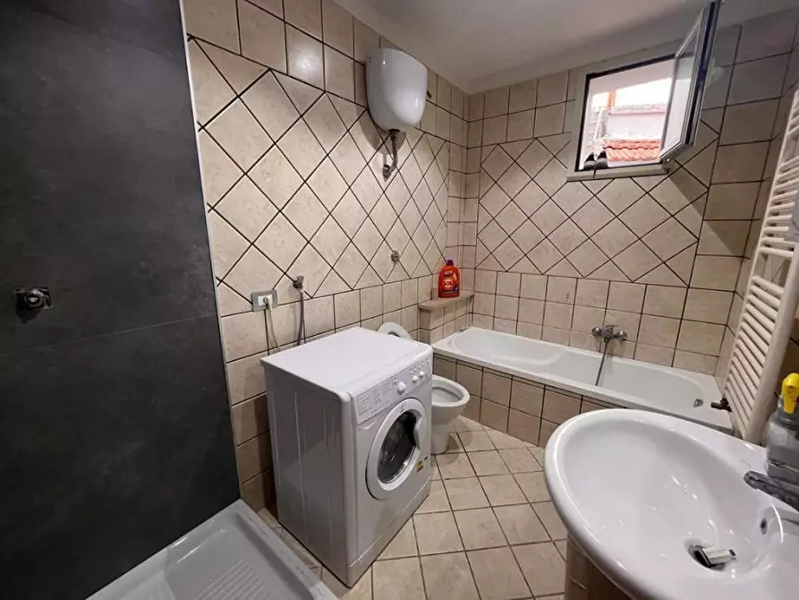 Immagine 9 di Palazzo in vendita  in Condotto a Casagiove