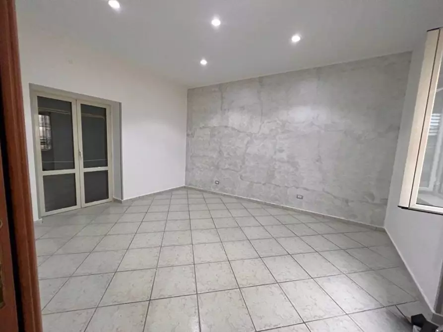 Immagine 13 di Palazzo in vendita  in Condotto a Casagiove