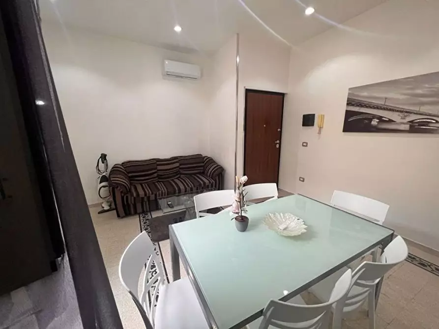 Immagine 19 di Palazzo in vendita  in Condotto a Casagiove