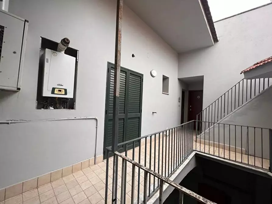 Immagine 17 di Palazzo in vendita  in Condotto a Casagiove