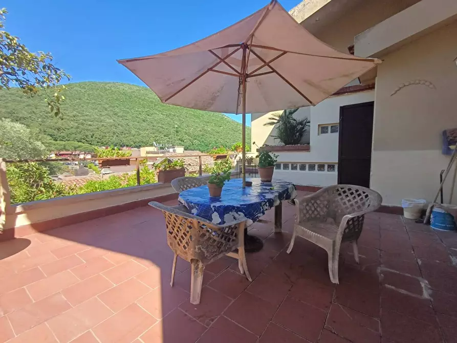 Immagine 27 di Villa in vendita  in via maria sofia di baviera a Caserta