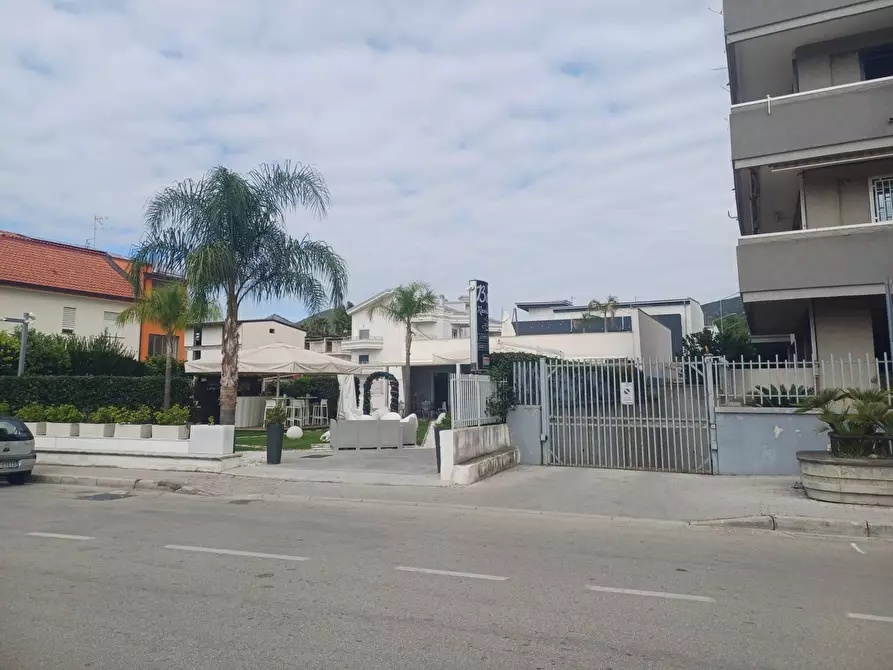 Immagine 22 di Attività commerciale in vendita  in VIALE DELLA LIBERTA' a Casagiove