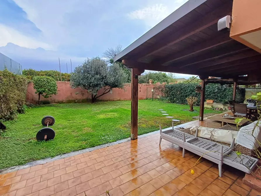 Immagine 5 di Villetta a schiera in vendita  in VIA MADONNA DI POMPEI a Casagiove