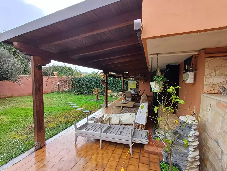 Immagine 8 di Villetta a schiera in vendita  in VIA MADONNA DI POMPEI a Casagiove