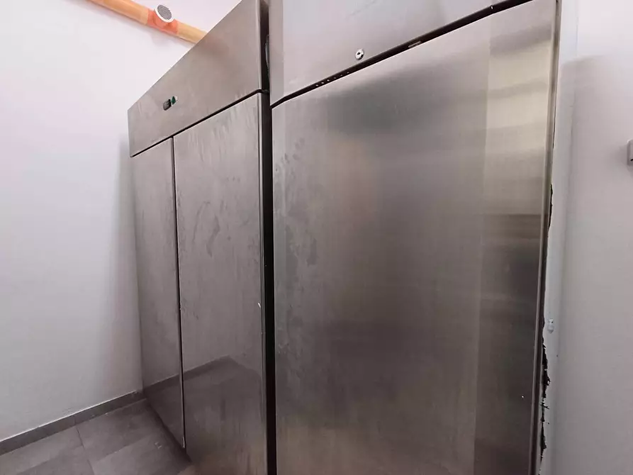 Immagine 17 di Attività commerciale in vendita  in VIA NAZIONALE APPIA a Casagiove