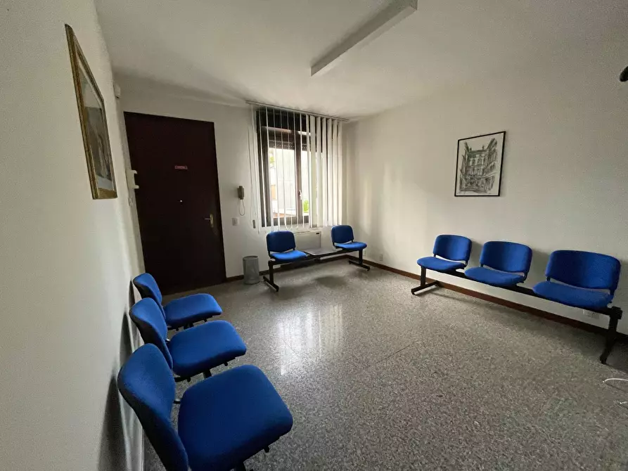 Immagine 1 di Ufficio in affitto  in Abano Terme a Abano Terme