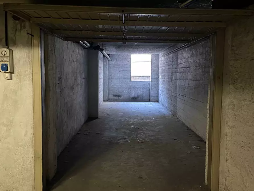 Immagine 3 di Box auto in vendita  in Via Del Carmine a Padova