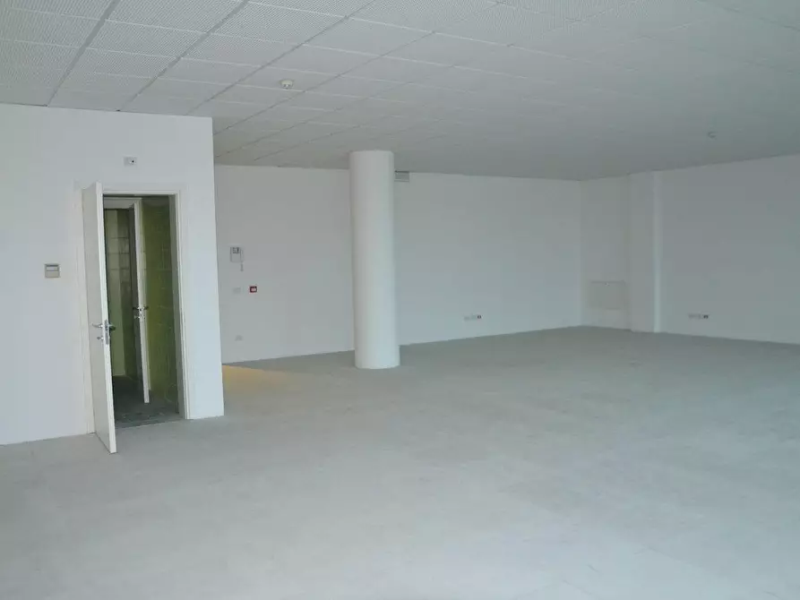 Immagine 8 di Ufficio in vendita  in VIA VENEZIA a Padova