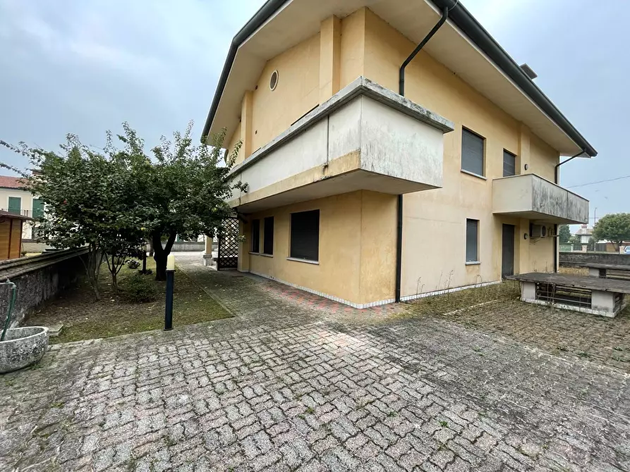 Immagine 21 di Appartamento in vendita  in VIA ALDO MORO a Villa Del Conte