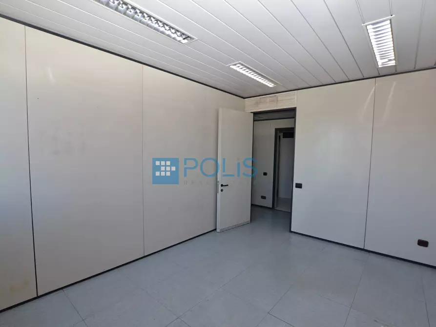 Immagine 6 di Ufficio in affitto  in Stanga a Padova