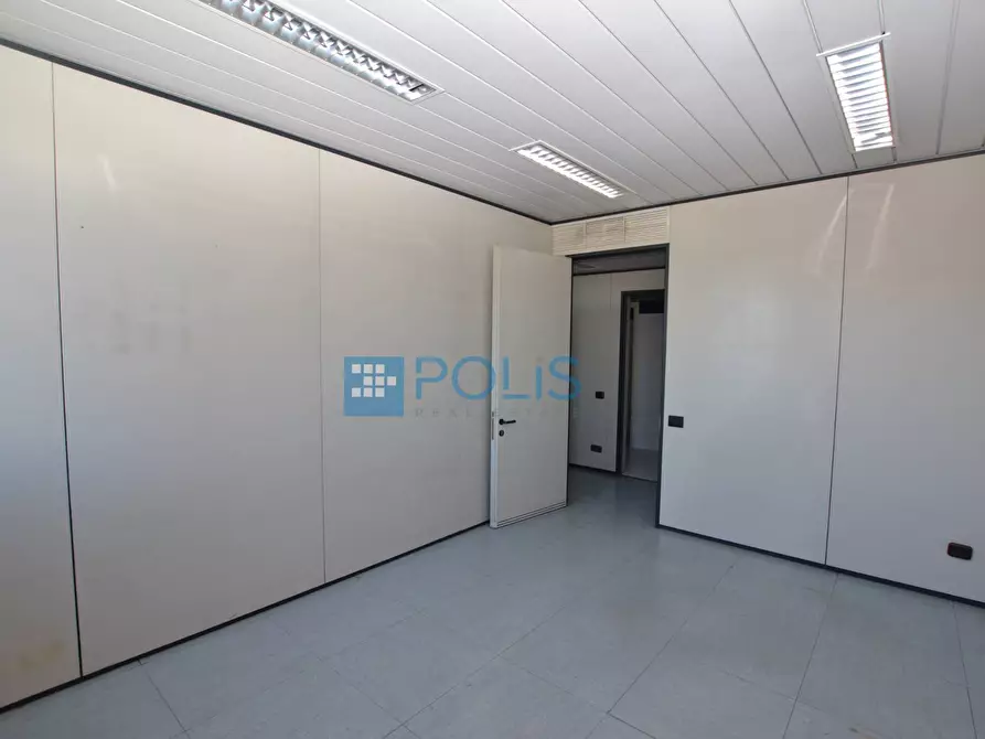 Immagine 9 di Ufficio in affitto  in Stanga a Padova