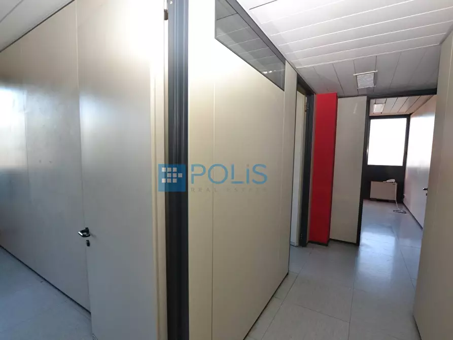 Immagine 13 di Ufficio in affitto  in Stanga a Padova