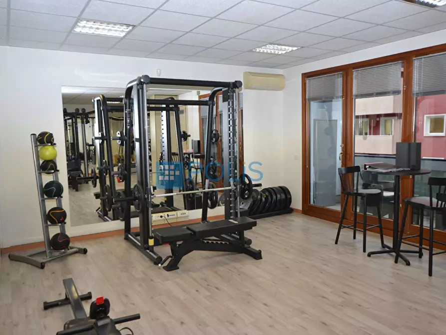 Immagine 7 di Ufficio in vendita  in Viale Dell' Industria a Padova