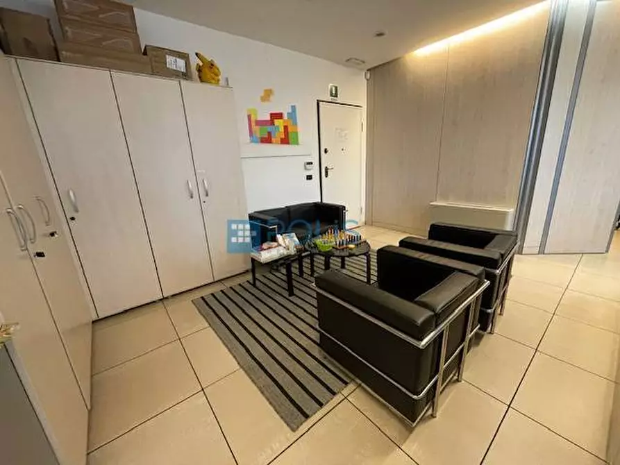 Immagine 6 di Ufficio in affitto  in Via Longhin a Padova