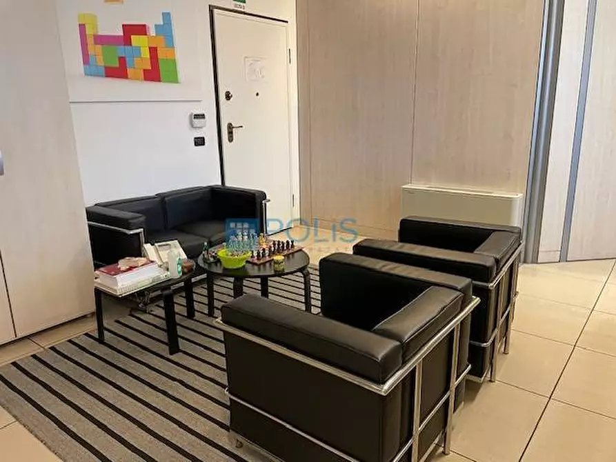 Immagine 9 di Ufficio in affitto  in Via Longhin a Padova