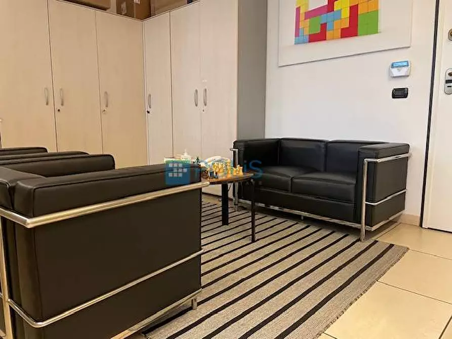 Immagine 13 di Ufficio in affitto  in Via Longhin a Padova