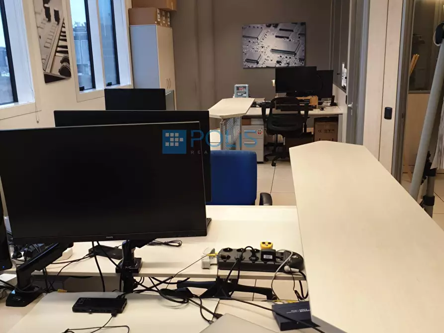 Immagine 21 di Ufficio in affitto  in Via Longhin a Padova