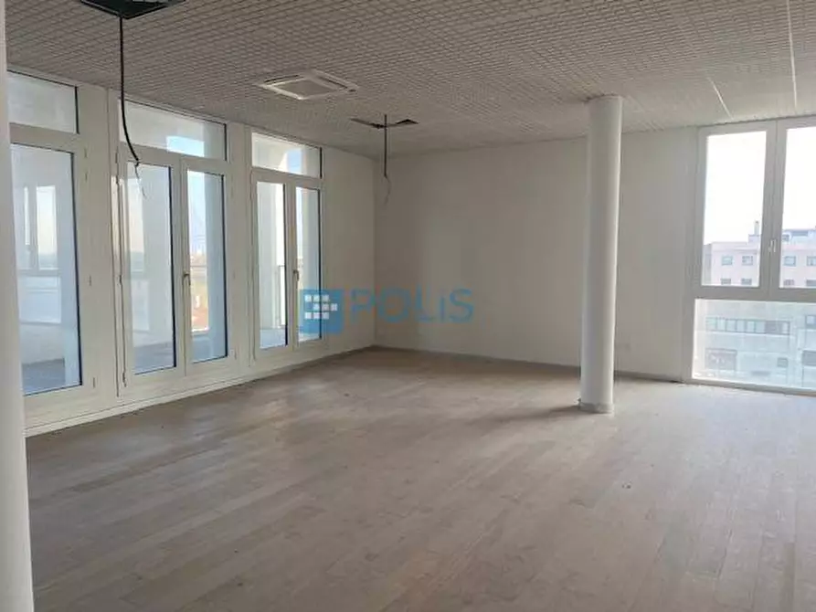 Immagine 1 di Ufficio in vendita  in PONTE SAN NICOLO' a Ponte San Nicolò