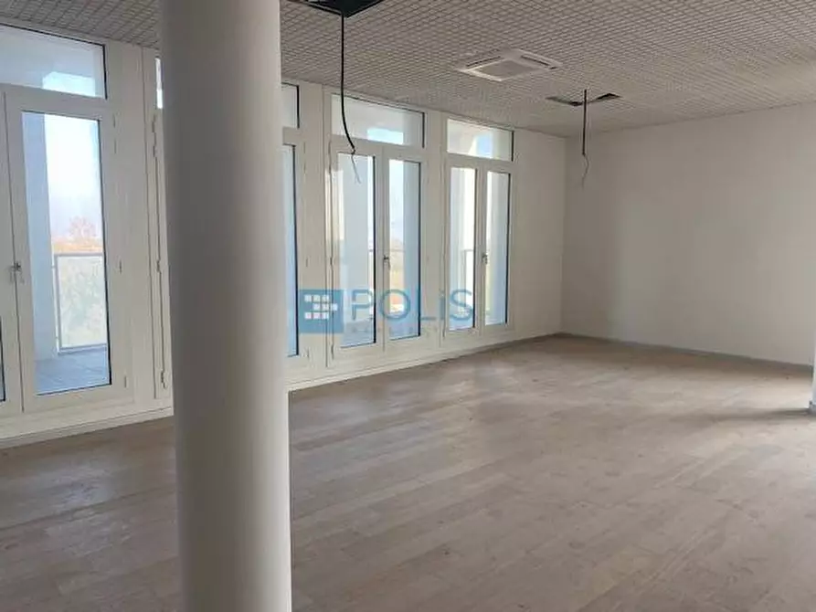 Immagine 11 di Ufficio in vendita  in PONTE SAN NICOLO' a Ponte San Nicolò