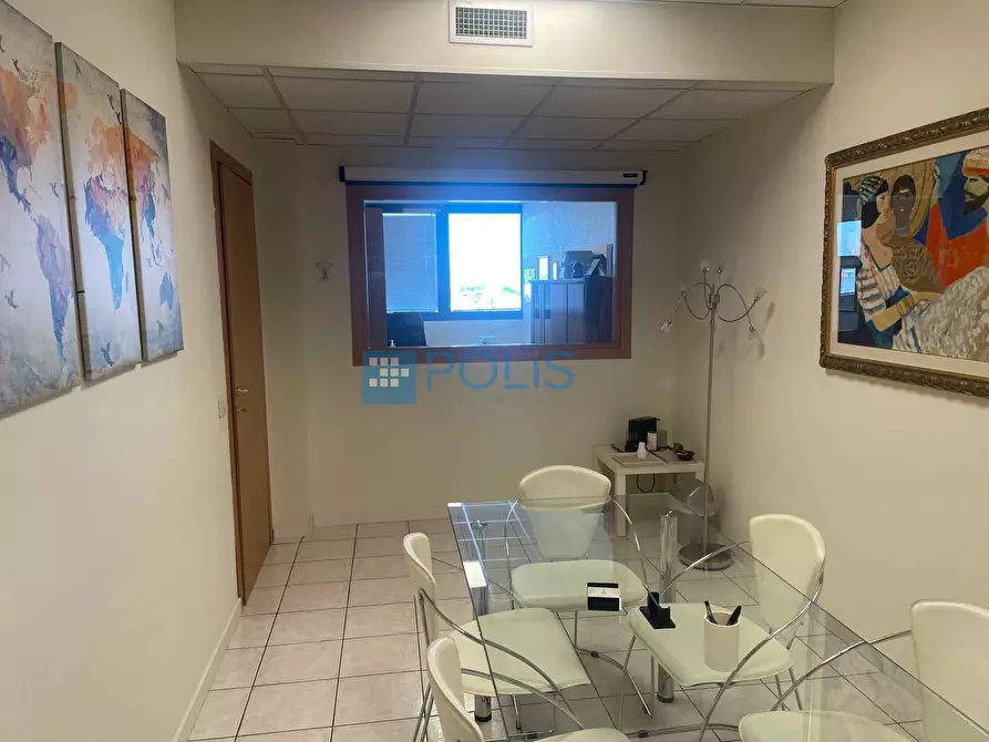 Immagine 7 di Ufficio in affitto  in Viale Navigazione Interna a Padova