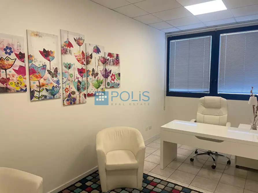 Immagine 1 di Ufficio in affitto  in Viale Navigazione Interna a Padova